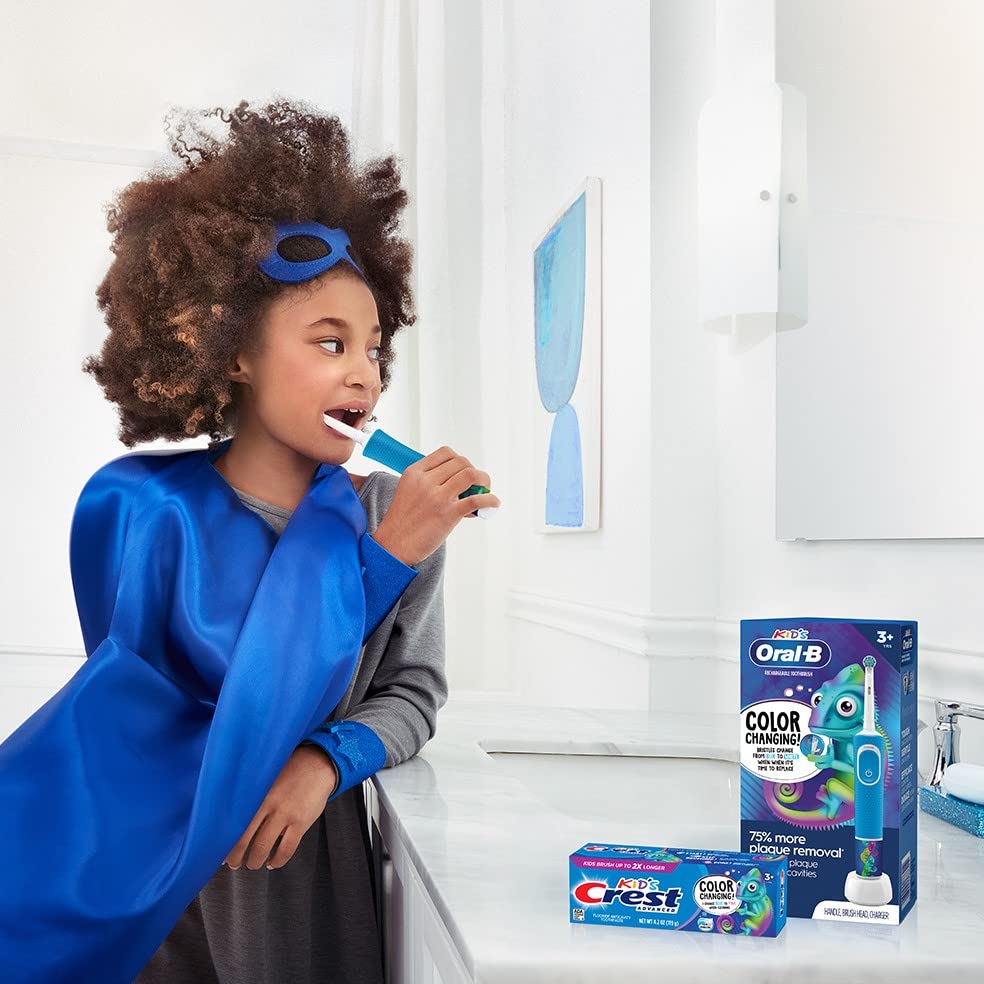Oral-B Kid's Electric Rechargeable Toothbrush with Charger - Image 2